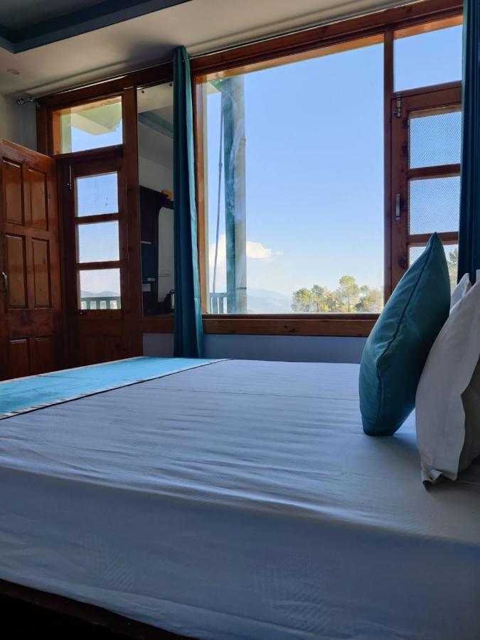 Golden Oak Bed and Breakfast Shimla Exteriör bild