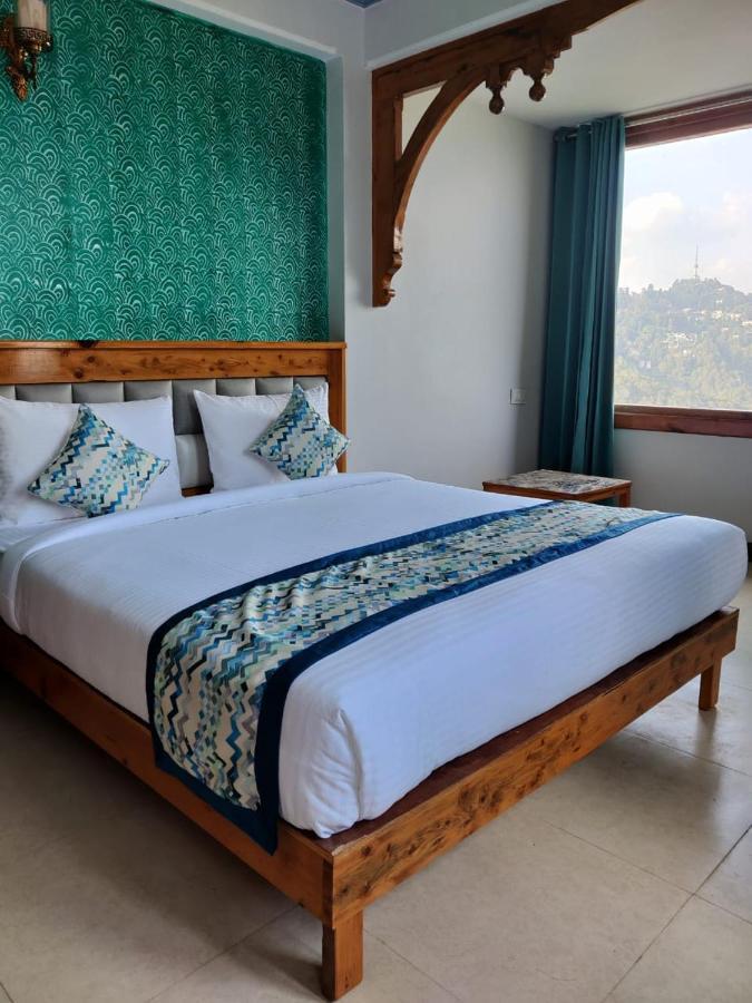 Golden Oak Bed and Breakfast Shimla Exteriör bild
