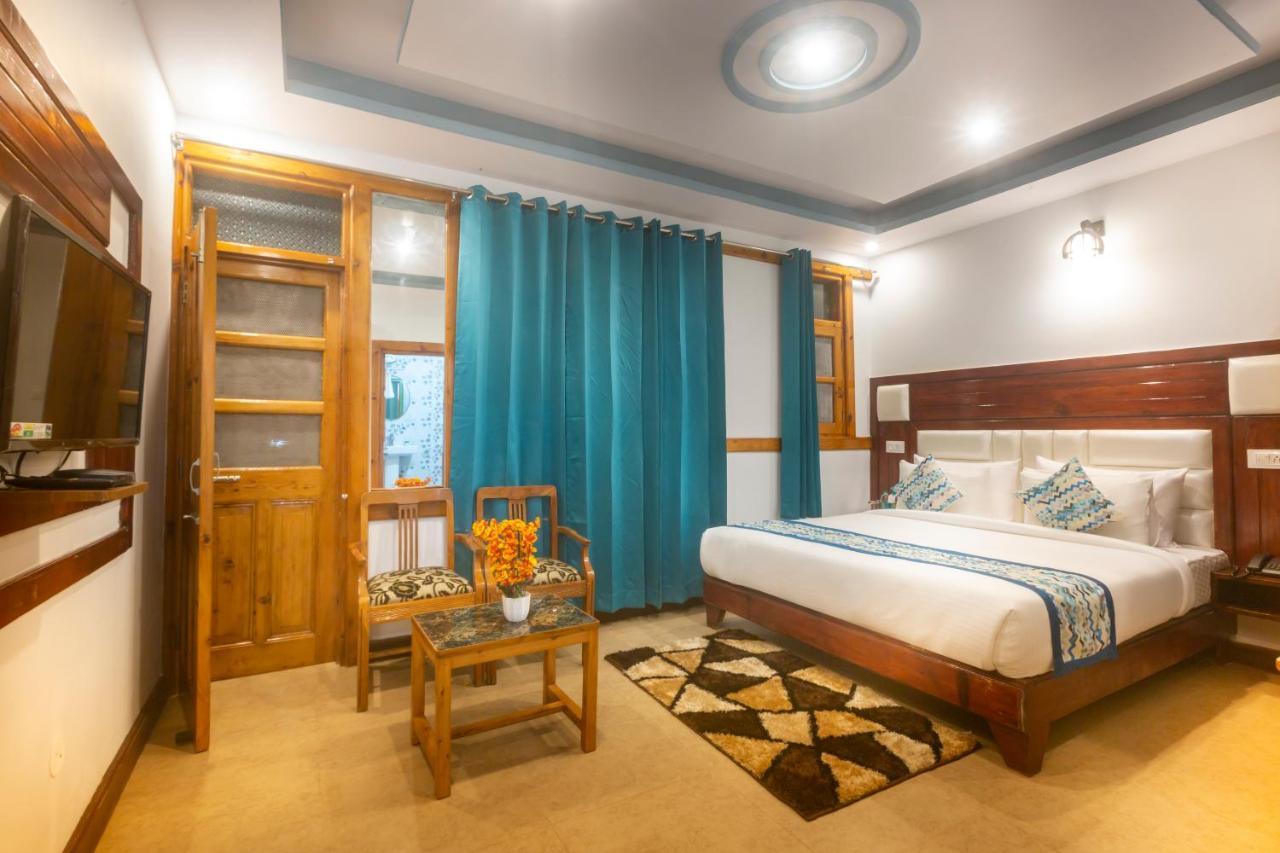Golden Oak Bed and Breakfast Shimla Exteriör bild