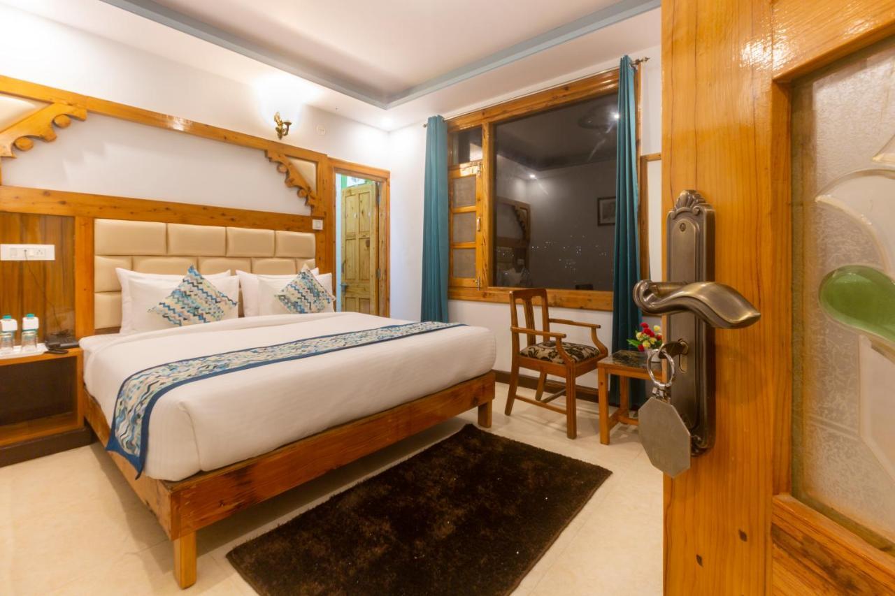 Golden Oak Bed and Breakfast Shimla Exteriör bild